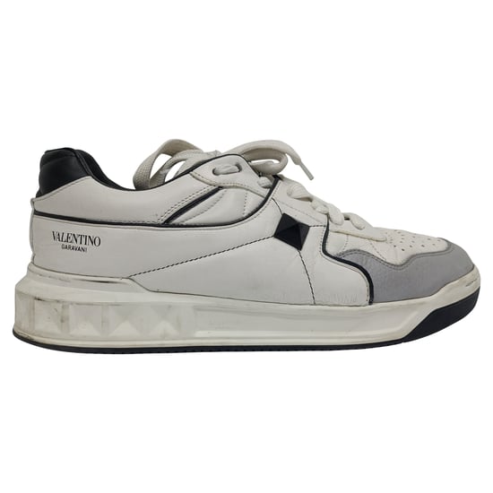 Valentino Garavani One Stud Lage Sneakers in Witte Lamsleer - Image 6