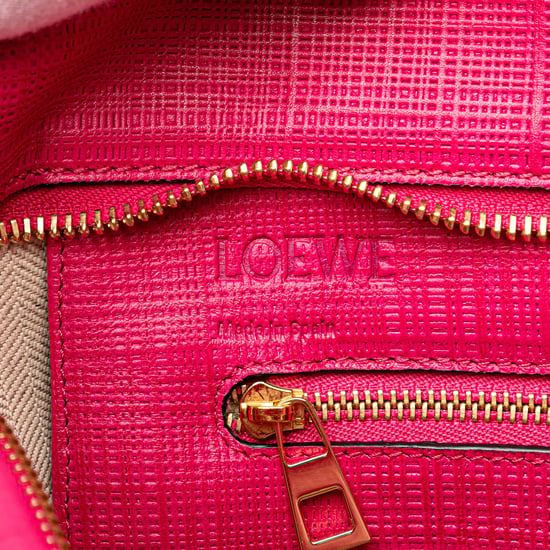 Anagram Tote Embossed Logo - Image 5
