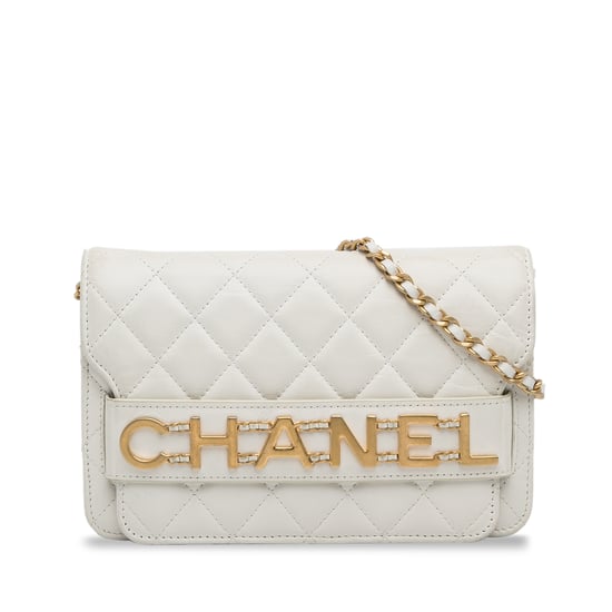 Chanel 19 Crossbody Gequilted Lammy - Image 1