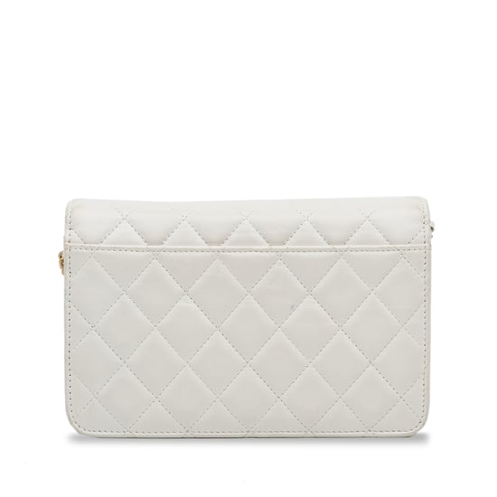 Chanel 19 Crossbody Gequilted Lammy - Image 3