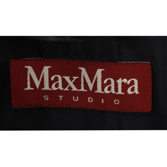 Max Mara Studio Shear-Accent Hidden-Buttoned Coat in Black Wool - Image 4