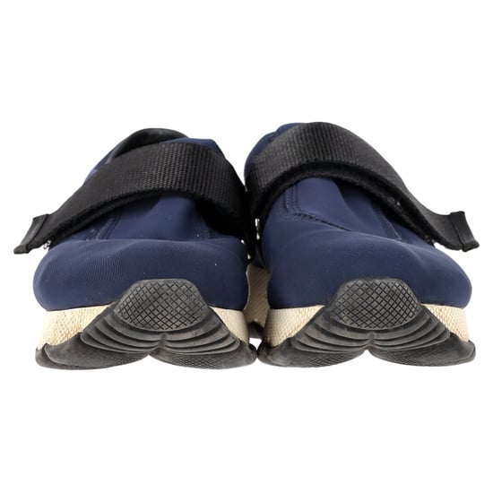 Prada Instapper Sneakers in Marineblauw Nylon - Image 2