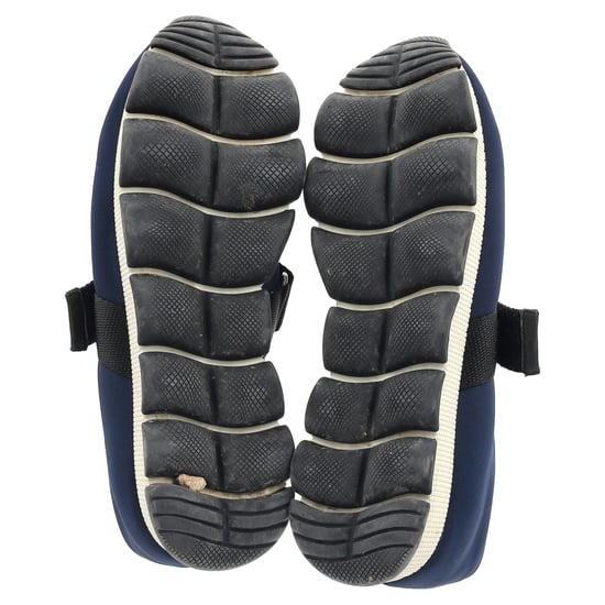Prada Instapper Sneakers in Marineblauw Nylon - Image 6