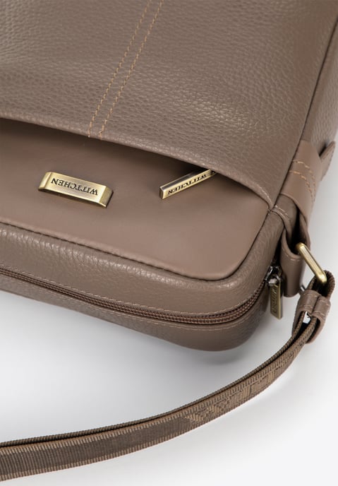 Wittchen Men's Messenger Bag made of genuine leather with taupe stitching - Image 3