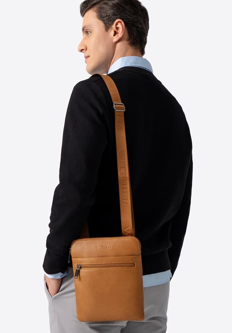 Wittchen Men's Small Messenger Bag in Imitation Leather Brown - Image 2