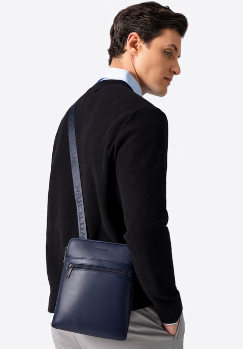 Wittchen Men's Messenger Bag in Imitation Leather Navy Blue Navy Blue - Image 1