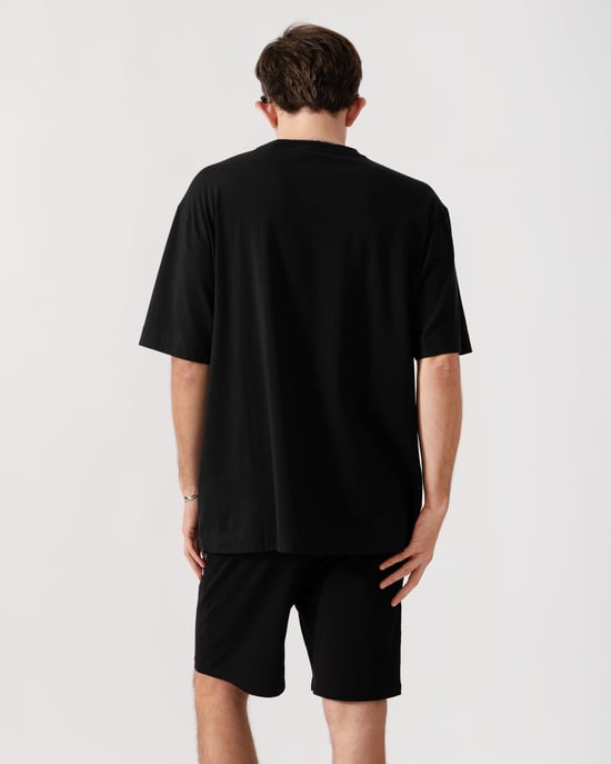 Ray T-Shirt in Black - Image 3