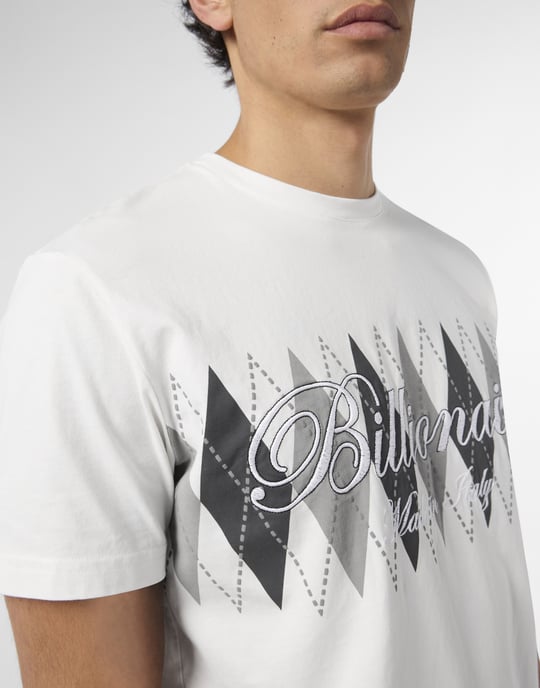 Broderad t-shirt med rund halsringning - Image 3