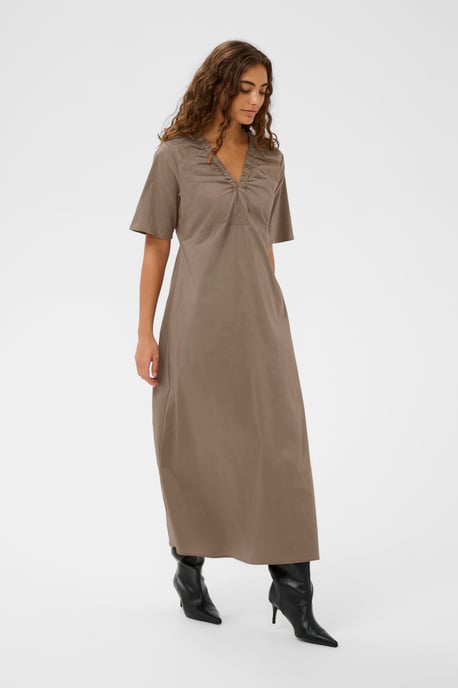 CUberri Antoinett SS Dress Dress Fitted - Image 2