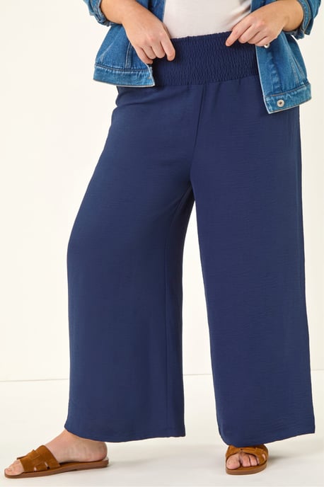 Curve Shirred Wide Leg Trouser - Image 4