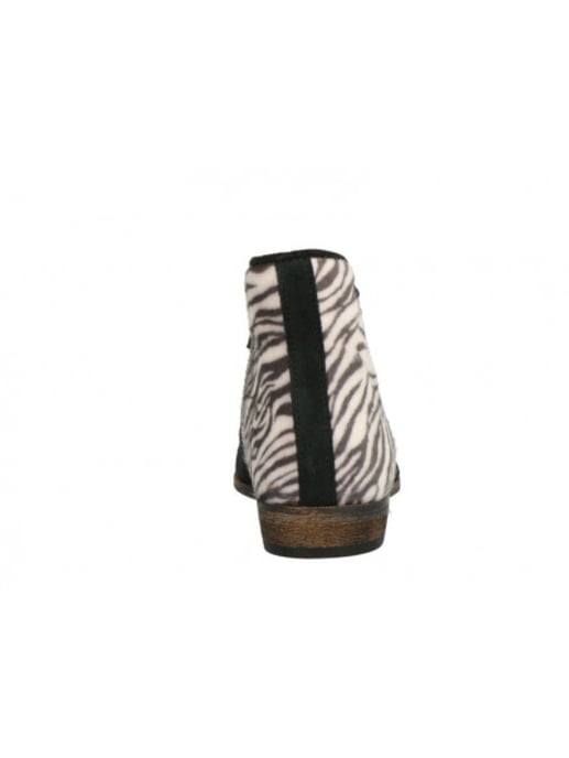 Post Xchange Emely - Image 6
