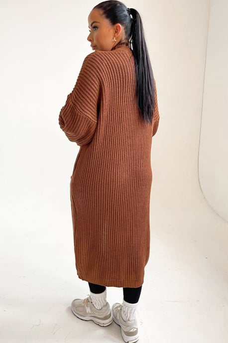 Knitted Long Sleeve Pocket Detail Ribbed Cardigan - Image 2