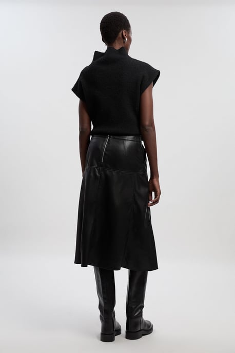 Faux Leather Belted Full skirt - Image 5
