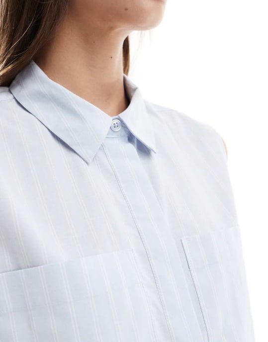 ASOS DESIGN sleeveless cropped shirt in blue and white stripe - Image 4