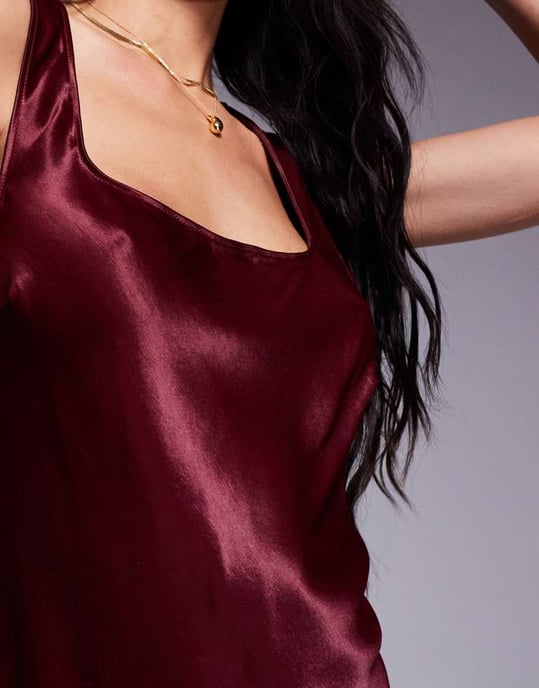 ASOS DESIGN satin scoop neck satin maxi dress in burgundy - Image 4