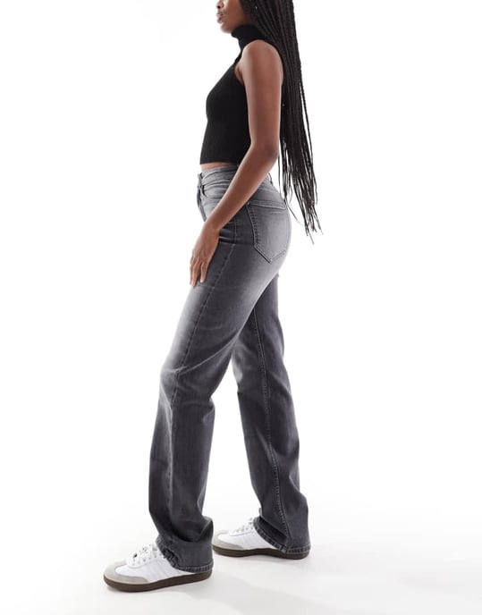 ONLY Maddie extra high waist dad jeans in grey - Image 2