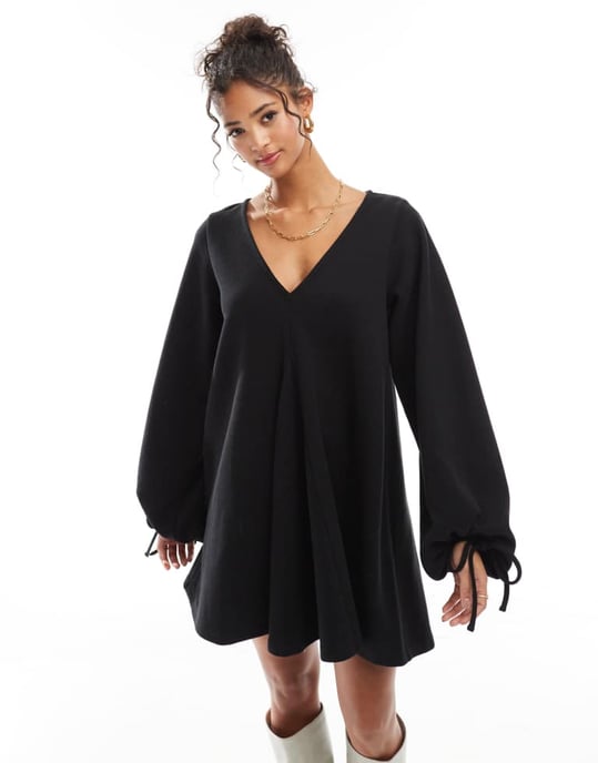 ASOS DESIGN supersoft v-neck flare hem skirt mini dress with tie sleeve in black - Image 2