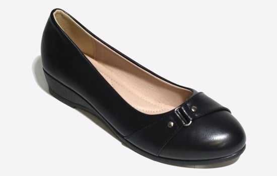 Reveal Aliyah Womens Slip On Shoes - Image 1