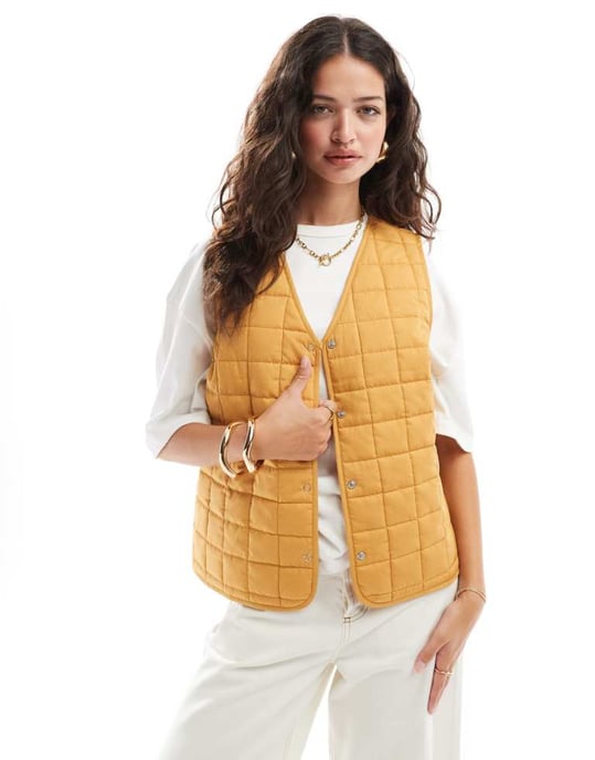 ASOS DESIGN quilted gilet in mustard - Image 4
