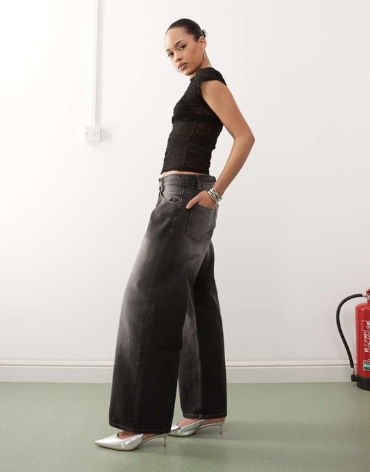 Motel roomy extra wide low rise jeans in grey used bleach - Image 3