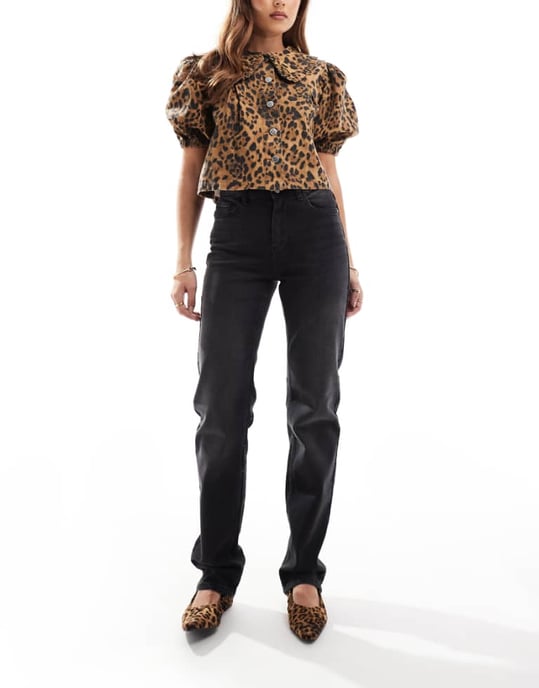 ONLY Jane mid waist straight leg jeans in washed black - Image 1