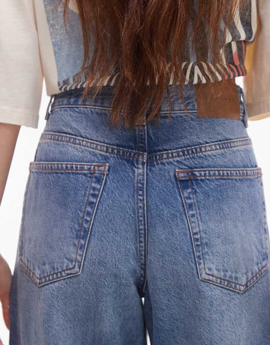 Topshop mid rise loose fit straight jean in mid blue - Image 4