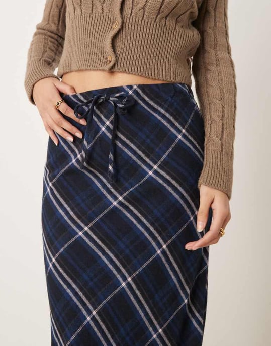 ASOS DESIGN tie waist maxi skirt in blue & pink check - Image 4