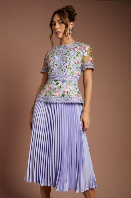 Short Sleeve Embroidered Pleated Skirt Midi Dress - Image 2