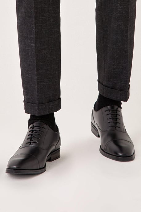 Black Leather Smart Oxford Toe Cap Shoes - Image 1