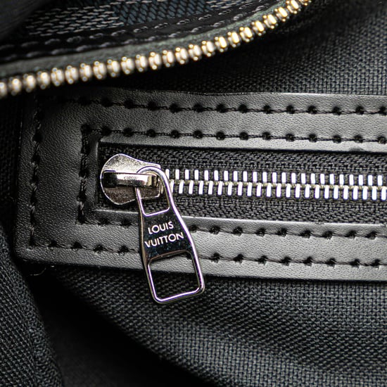 District Pm Checkered Messenger - Image 6