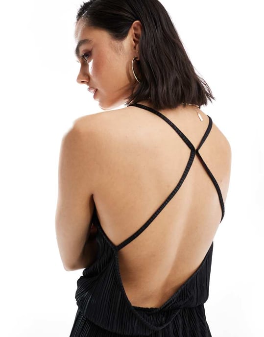 JDY plisserad jumpsuit med öppen rygg i svart - Image 3