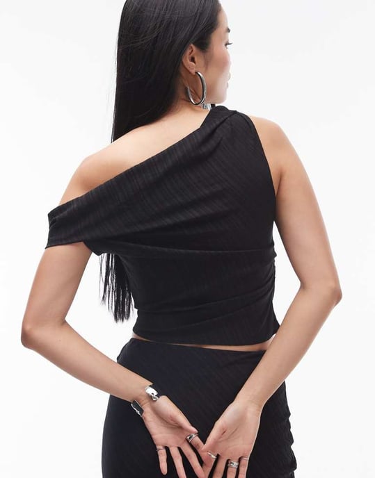 Topshop samordnad snodd off shoulder-topp i svart - Image 4