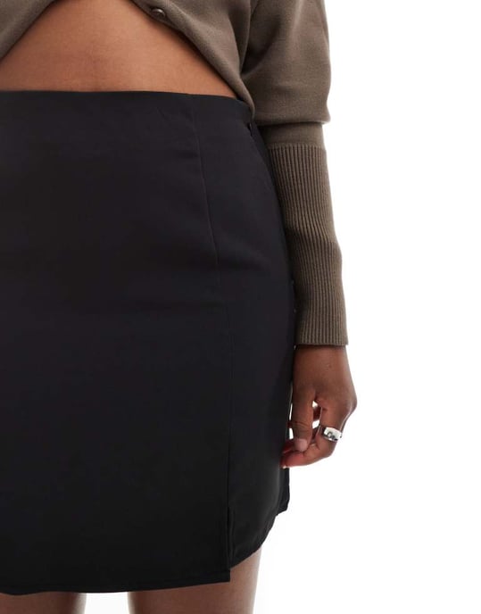 Vero Moda minikjol med notch fram i svart - Image 4