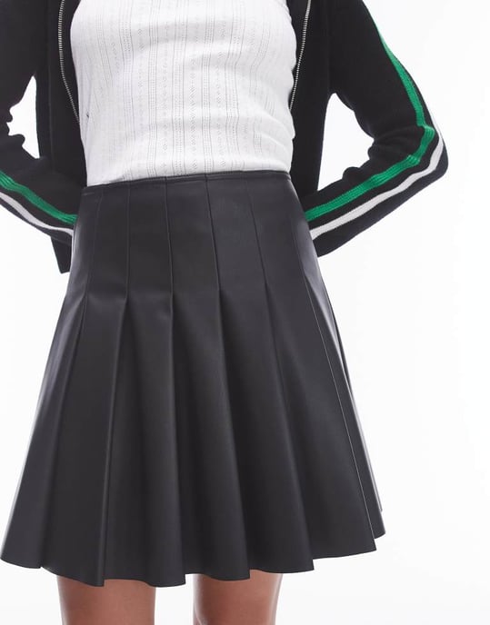 Topshop fusk läder ren plisserad mini kjol i svart - Image 2