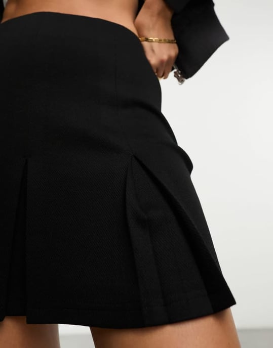 ASOS DESIGN plisserad jersey twill minikjol i svart - Image 3