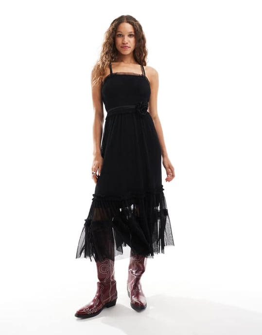 Återvunnen vintage tulle maxiklänning med corsagebälte och halsband i svart - Image 1