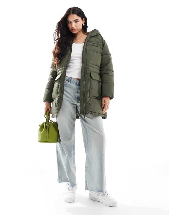 Tommy Jeans oversized long puffer jacket in khaki green - Image 4