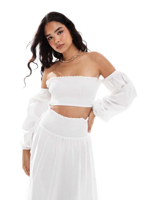 ASOS DESIGN shirred avskuren axel-koord topp i vit - Image 1