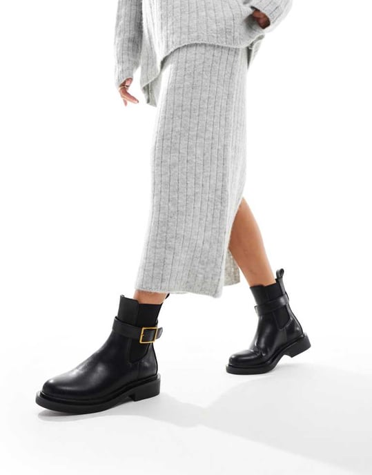 ASOS DESIGN Aurora platta stövlar med spännband i svart - Image 4