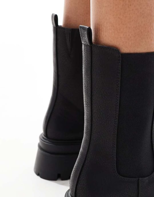 schuh Addilyn chunky ankle boots i svart - Image 3
