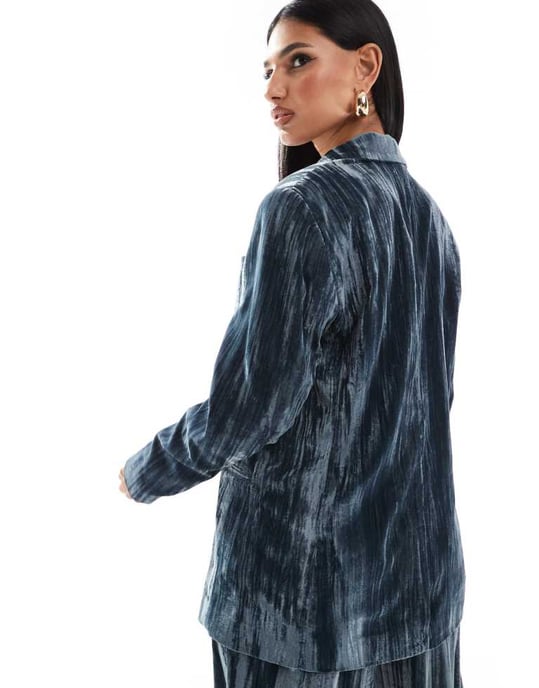 ASOS DESIGN krinklad sammet kavaj set i blå - MBLUE - Image 4