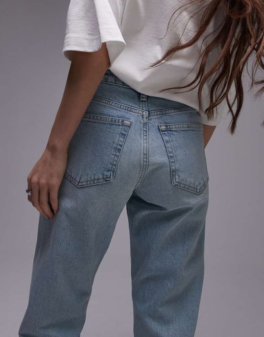Topshop mid rise rak beskuren jeans i sommarblek - Image 4