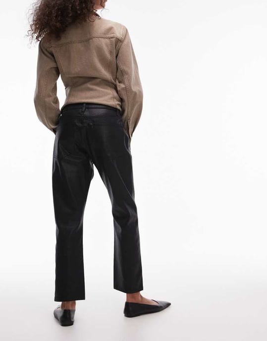 Topshop mid rise rak beskuren belagd jeans i svart - Image 3