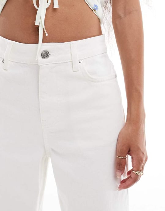 Miss Selfridge Petite hjärtficka rak benjean i ecru - Image 4