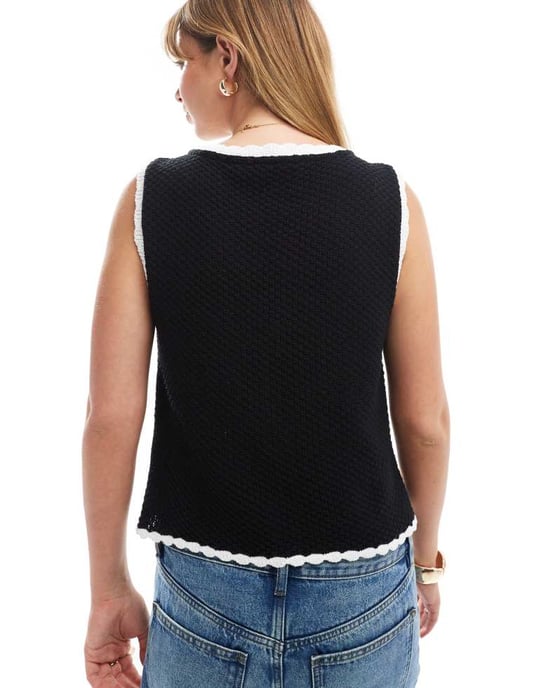 ASOS DESIGN stickad väst med kontrasterande kant i svart - Image 4