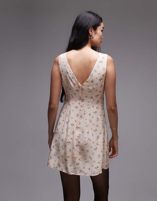 Topshop V-ringad miniklänning i rosa ditsy blommönster - Image 3