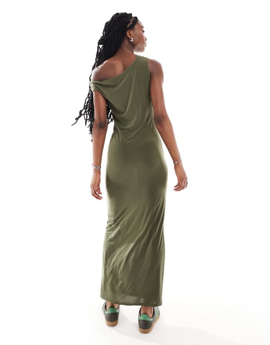 COLLUSION drop shoulder maxiklänning i khaki - Image 3