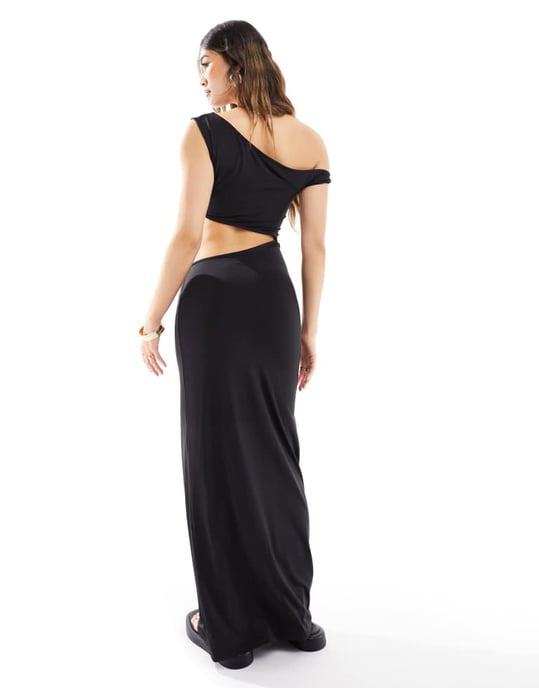 ASOS DESIGN enaxlad snurrad cut out maxiklänning i svart - Image 2