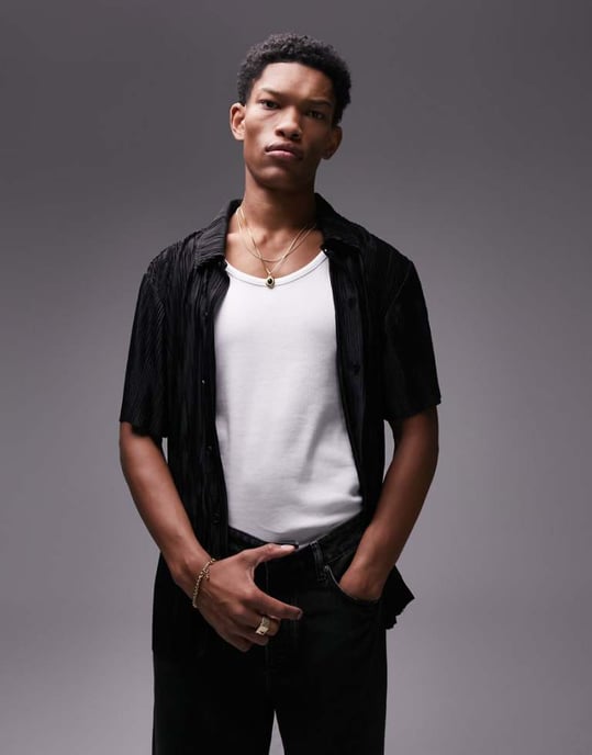 Topman oversized passform knäpp-polo med jacquard plissé i svart - Image 1