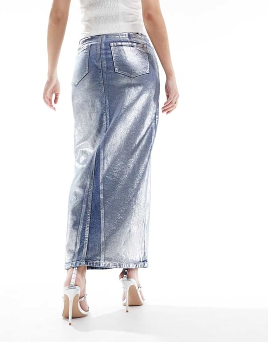 ASOS DESIGN denim maxikjol med spalt fram i metallisk silver - Image 3